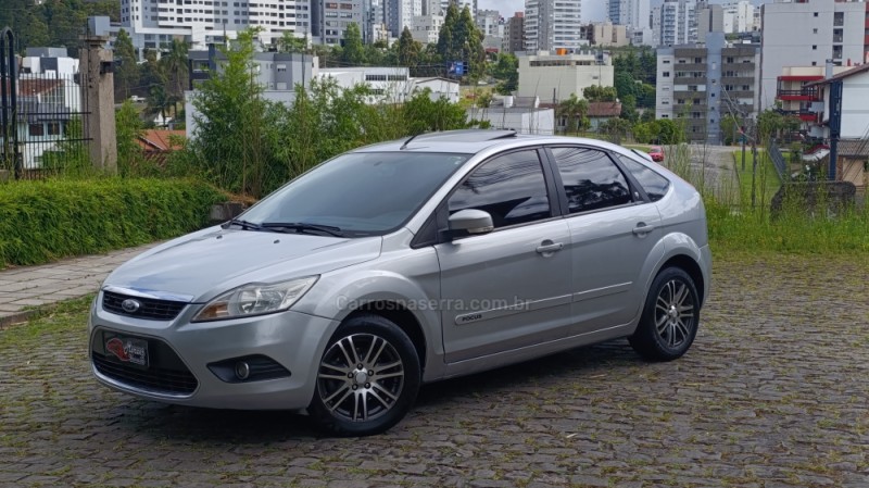 focus 2.0 ghia 16v gasolina 4p manual 2011 caxias do sul