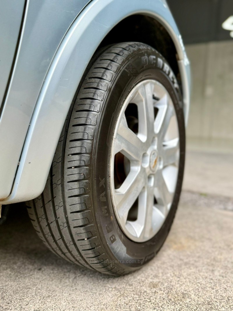 CORSA 1.4 MPFI PREMIUM 8V FLEX 4P MANUAL - 2009 - CAXIAS DO SUL