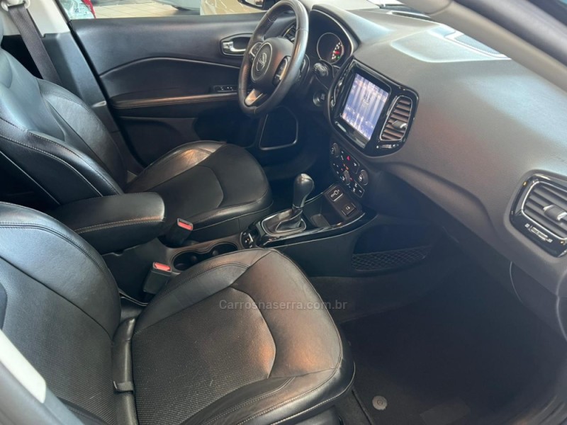 COMPASS 2.0 16V FLEX LIMITED AUTOMÁTICO - 2018 - CAXIAS DO SUL