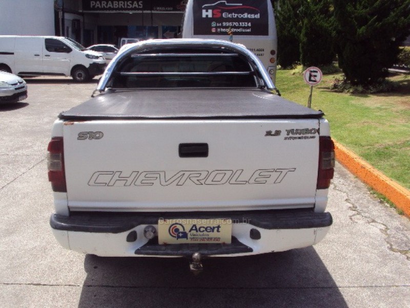 S10 2.8 STD 4X2 CS 12V TURBO INTERCOOLER DIESEL 2P MANUAL - 2001 - CAXIAS DO SUL