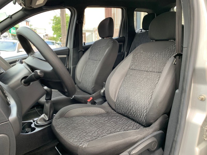 DUSTER 1.6 EXPRESSION 4X2 16V FLEX 4P MANUAL - 2018 - CAXIAS DO SUL