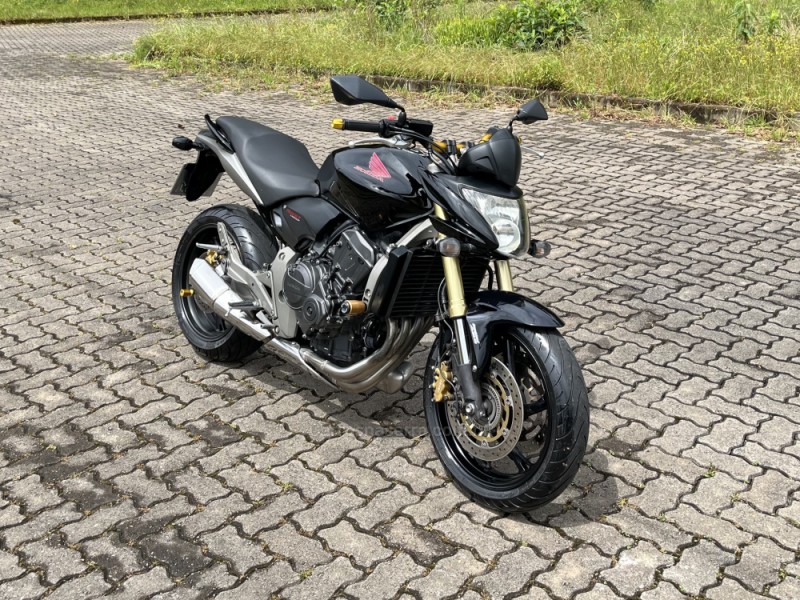 CB 600F HORNET - 2009 - NOVA BASSANO