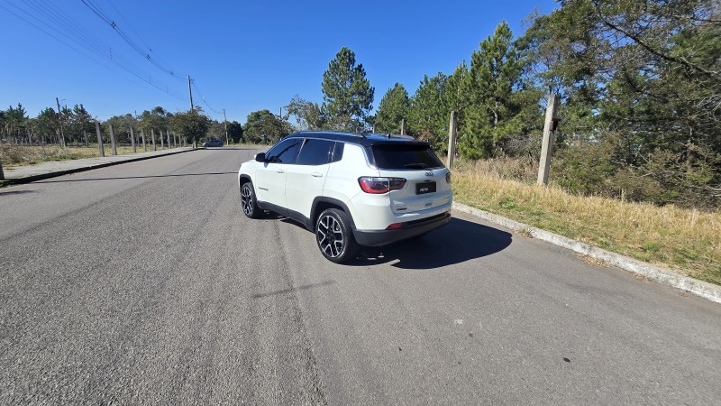 COMPASS 2.0 16V DIESEL LIMITED 4X4 AUTOMÁTICO - 2018 - BENTO GONçALVES