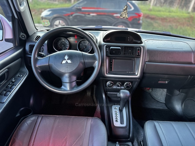 PAJERO TR4 2.0 4X4 16V 140CV FLEX 4P AUTOMÁTICO - 2013 - FELIZ