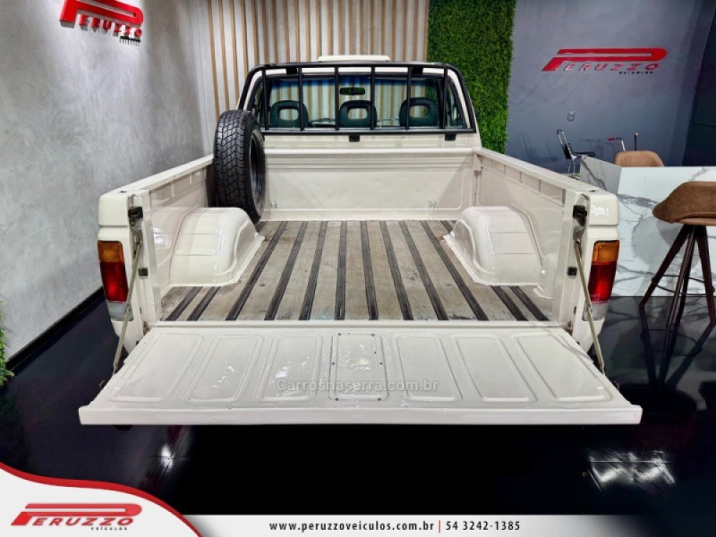 D20 4.0 CUSTOM S CS 8V DIESEL 2P MANUAL - 1991 - NOVA PRATA