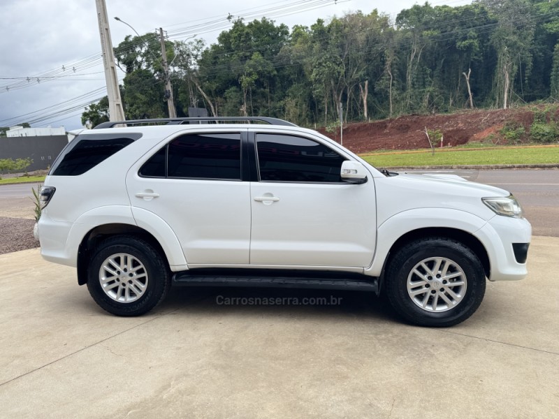 HILUX SW4 3.0 SRV 4X4 16V TURBO INTERCOOLER DIESEL 4P AUTOMÁTICO - 2014 - LAJEADO