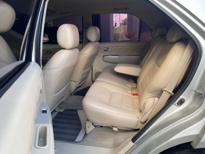 HILUX SW4 3.0 SRV 4X4 16V TURBO INTERCOOLER DIESEL 4P AUTOMÁTICO - 2006 - LAJEADO