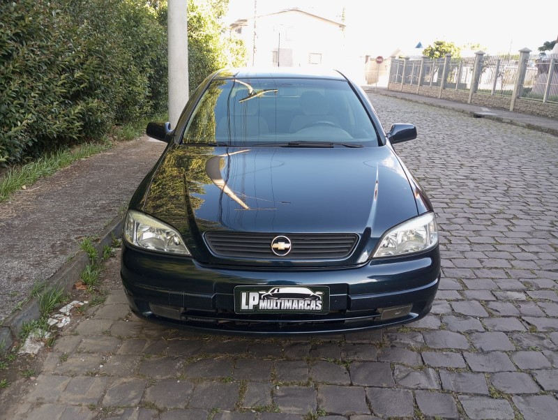ASTRA 2.0 MPFI EXPRESSION SEDAN 8V GASOLINA 4P MANUAL - 2002 - CAXIAS DO SUL