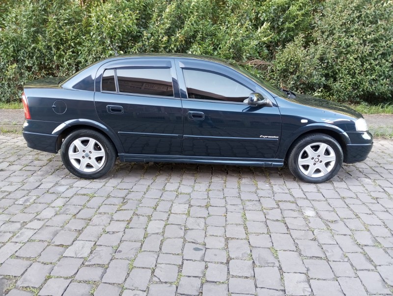 ASTRA 2.0 MPFI EXPRESSION SEDAN 8V GASOLINA 4P MANUAL - 2002 - CAXIAS DO SUL