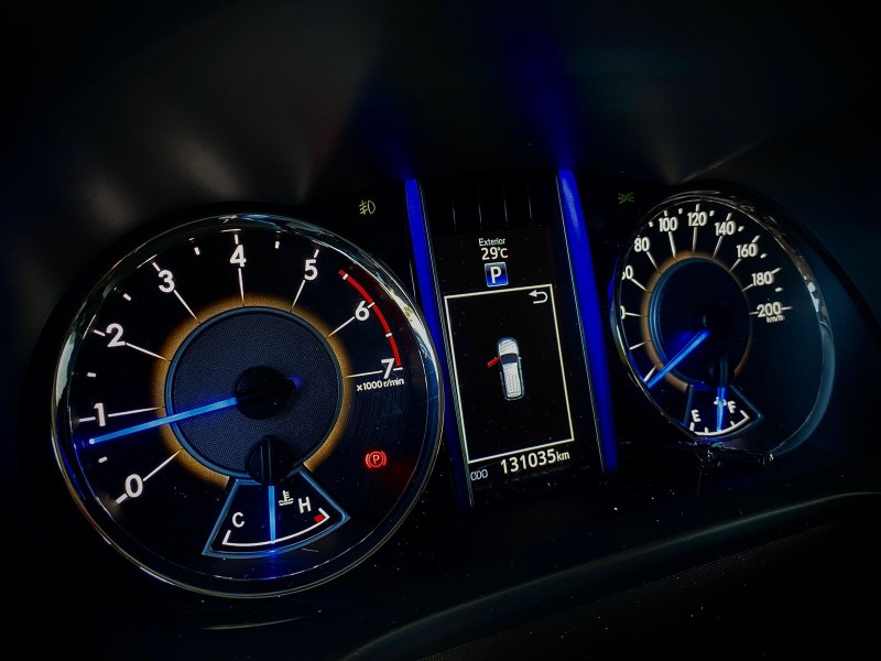 HILUX SW4 2.7 SRV 4X2 16V FLEX 7 LUGARES 4P AUTOMÁTICO - 2018 - LAJEADO