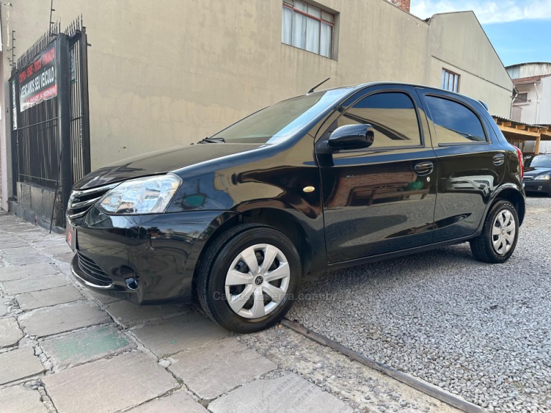 ETIOS 1.3 XS 16V FLEX 4P MANUAL - 2013 - CAXIAS DO SUL