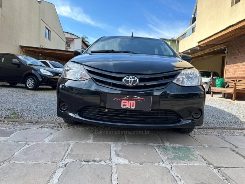ETIOS 1.3 XS 16V FLEX 4P MANUAL - 2013 - CAXIAS DO SUL