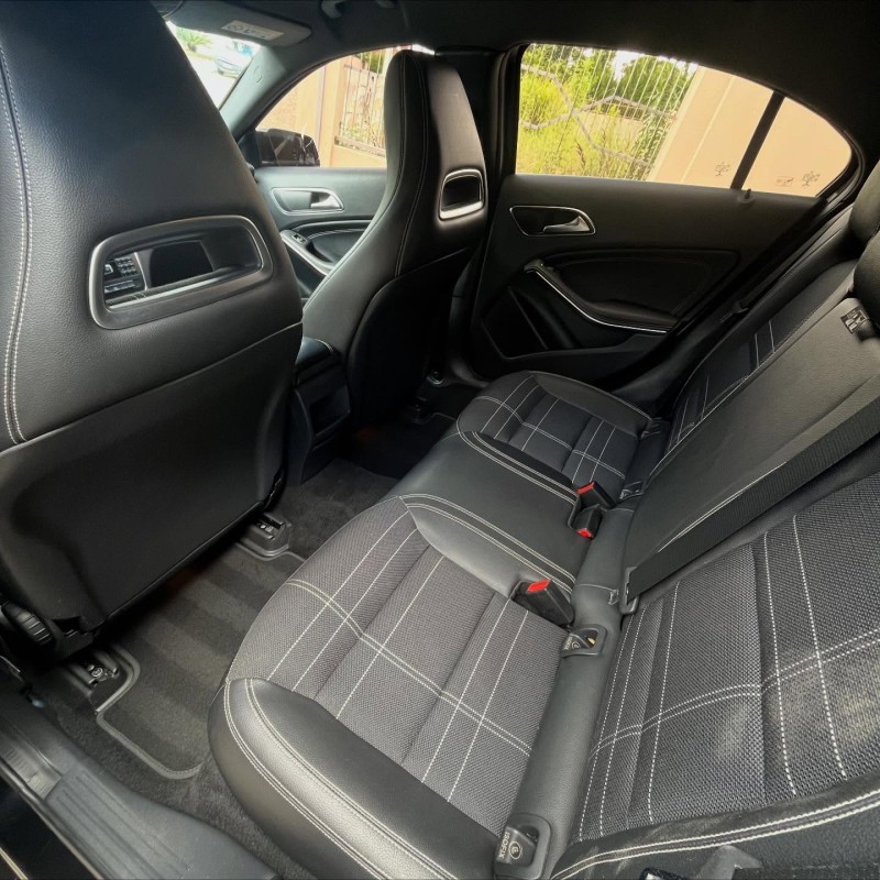 A 200 1.6 TURBO URBAN 16V GASOLINA 4P AUTOMÁTICO - 2015 - NOVA PETRóPOLIS