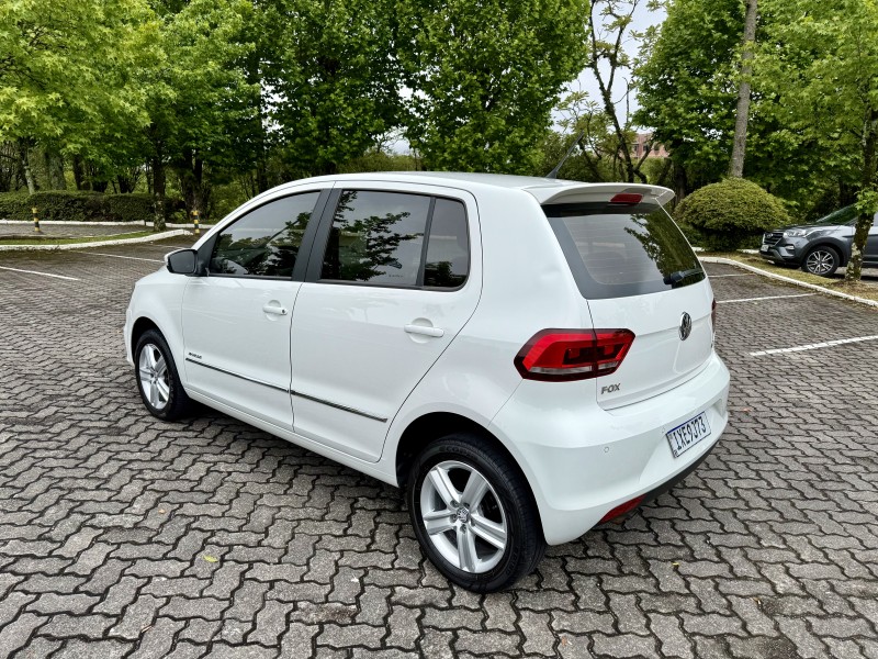 FOX 1.6 MSI HIGHLINE 16V FLEX 4P MANUAL - 2016 - CAXIAS DO SUL