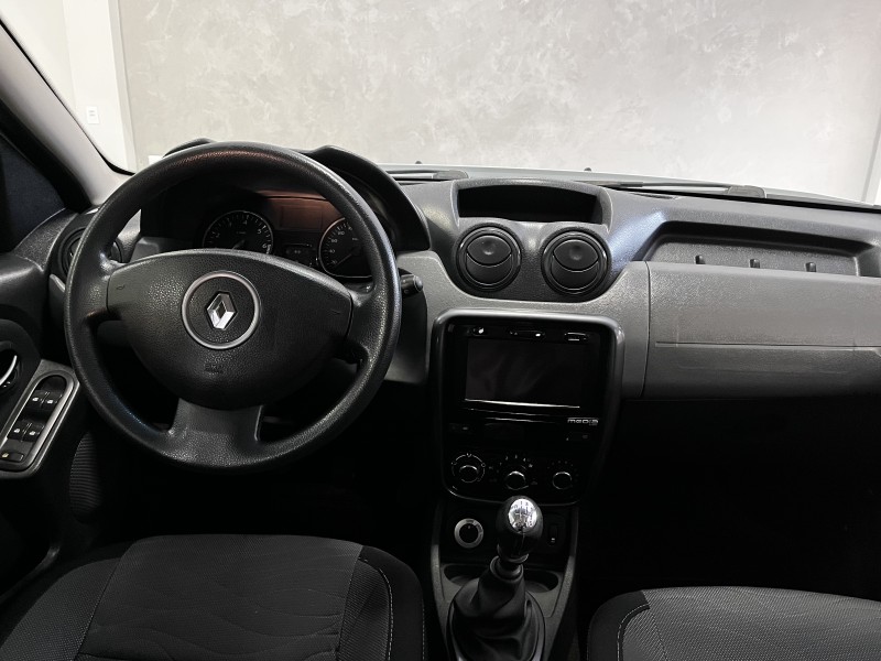 DUSTER 2.0 DYNAMIQUE 4X4 16V FLEX 4P MANUAL - 2014 - CAXIAS DO SUL