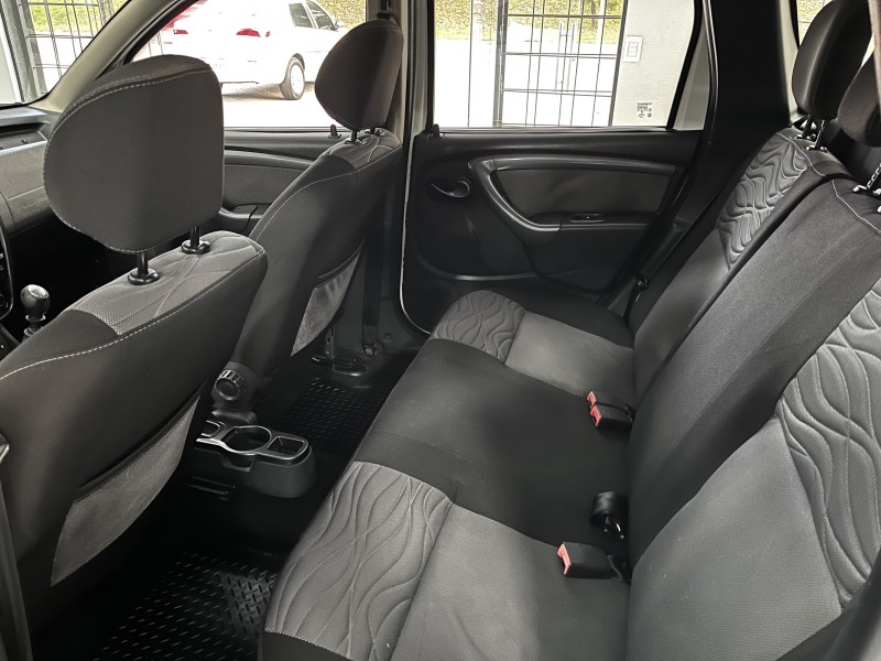 DUSTER 2.0 DYNAMIQUE 4X4 16V FLEX 4P MANUAL - 2014 - CAXIAS DO SUL