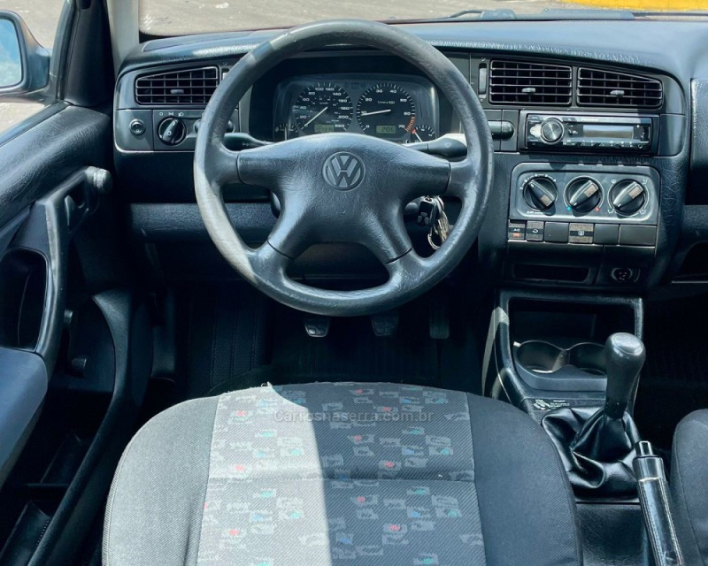GOLF 1.8 MI GL 8V GASOLINA 4P MANUAL - 1998 - VACARIA