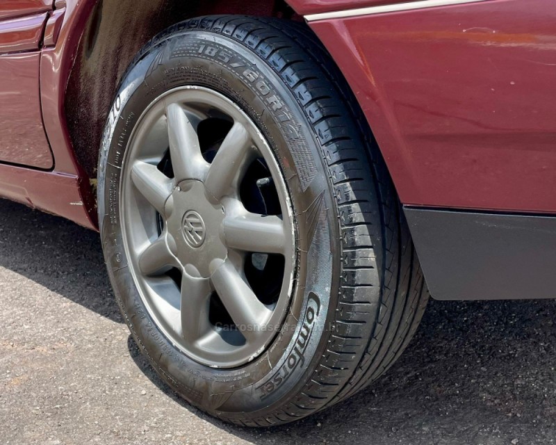 GOLF 1.8 MI GL 8V GASOLINA 4P MANUAL - 1998 - VACARIA