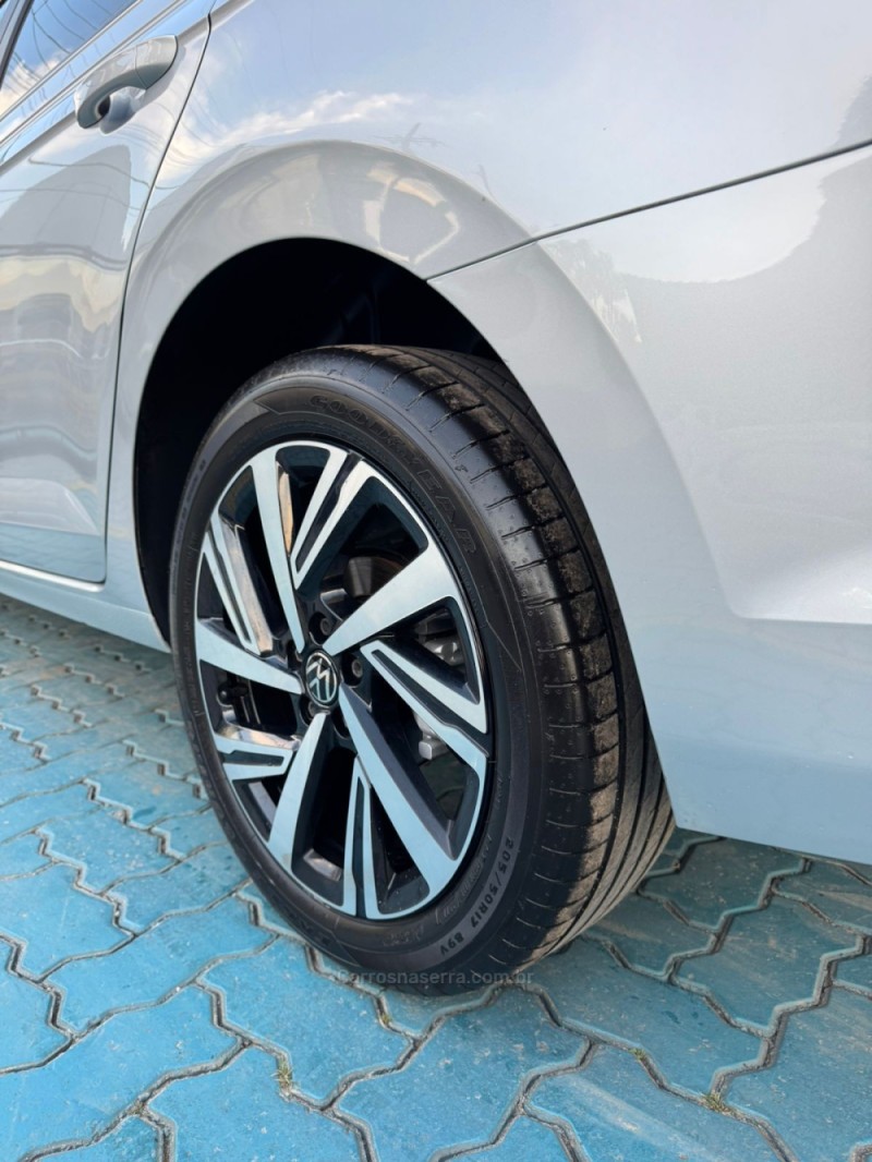 VIRTUS 1.0 200 TSI HIGHLINE AUTOMÁTICO - 2023 - ESTâNCIA VELHA