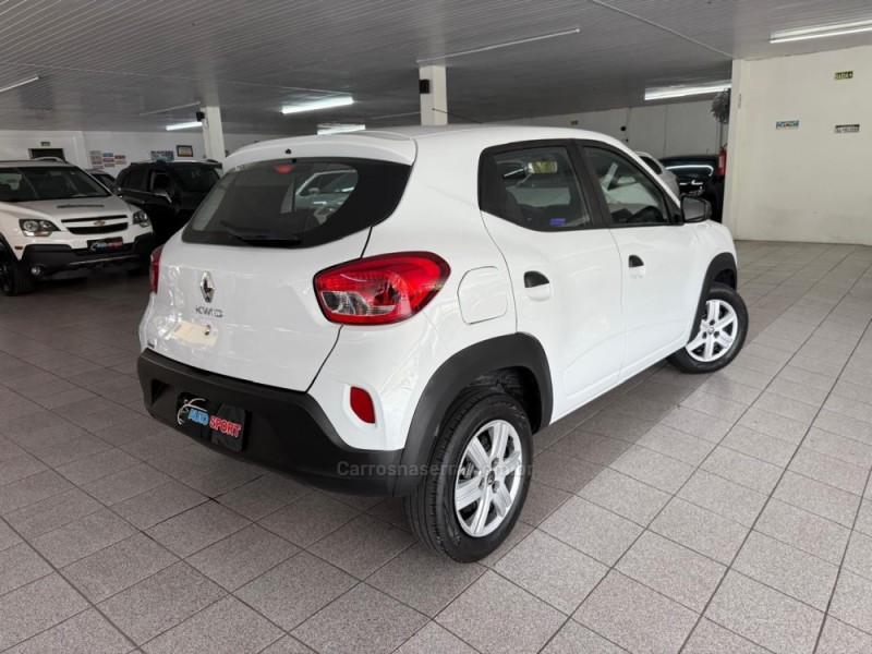 KWID 1.0 12V SCE FLEX ZEN MANUAL - 2024 - NOVO HAMBURGO