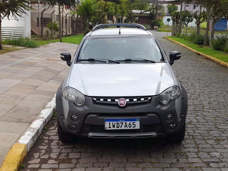 PALIO 1.8 MPI ADVENTURE WEEKEND 16V FLEX 4P MANUAL - 2015 - FARROUPILHA