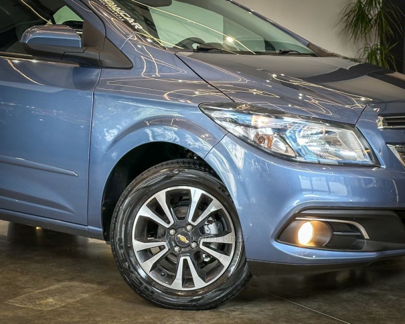 ONIX 1.4 MPFI LTZ 8V FLEX 4P MANUAL - 2014 - GARIBALDI