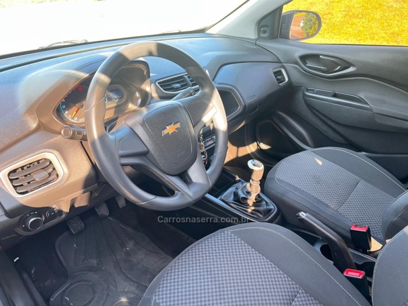 ONIX 1.0 LT 12V FLEX 4P MANUAL - 2018 - NOVA PETRóPOLIS