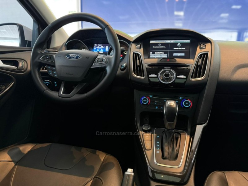 FOCUS 2.0 TITANIUM HATCH 16V FLEX 4P AUTOMÁTICO - 2016 - SãO LEOPOLDO