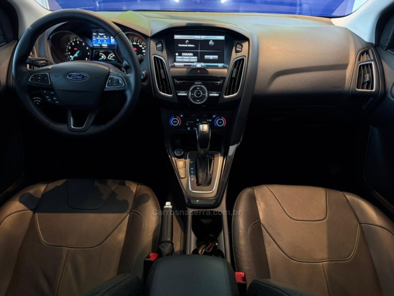 FOCUS 2.0 TITANIUM HATCH 16V FLEX 4P AUTOMÁTICO - 2016 - SãO LEOPOLDO
