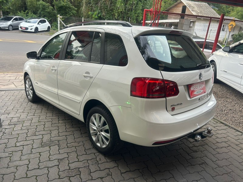 SPACEFOX 1.6 MI TREND 8V FLEX 4P MANUAL - 2011 - TRêS COROAS