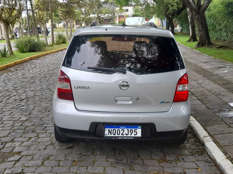 LIVINA 1.6 16V FLEX 4P MANUAL - 2010 - FARROUPILHA