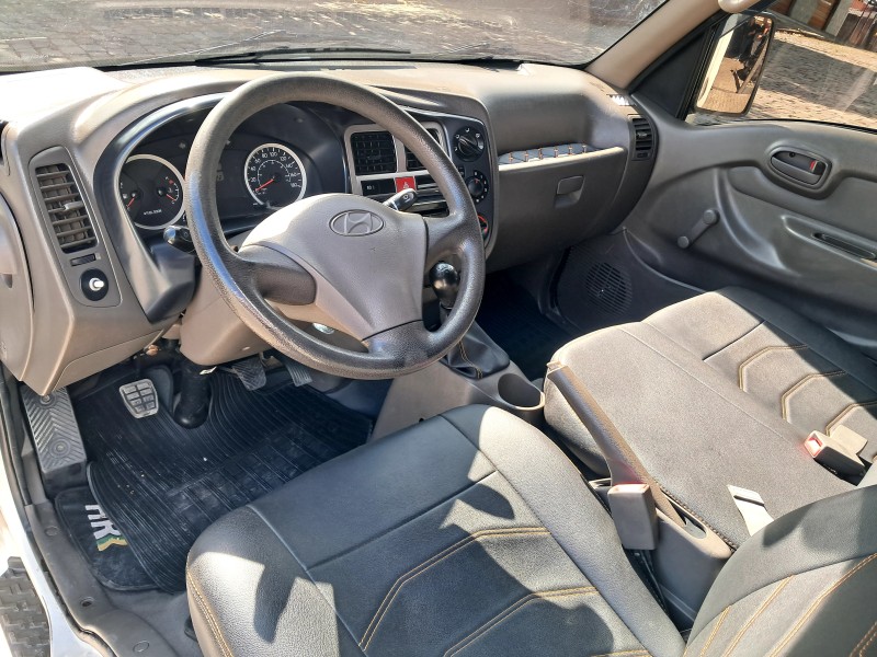 HR 2.5 TCI HDB BAU 4X2 8V 97CV TURBO INTERCOOLER DIESEL 2P MANUAL - 2010 - CAXIAS DO SUL