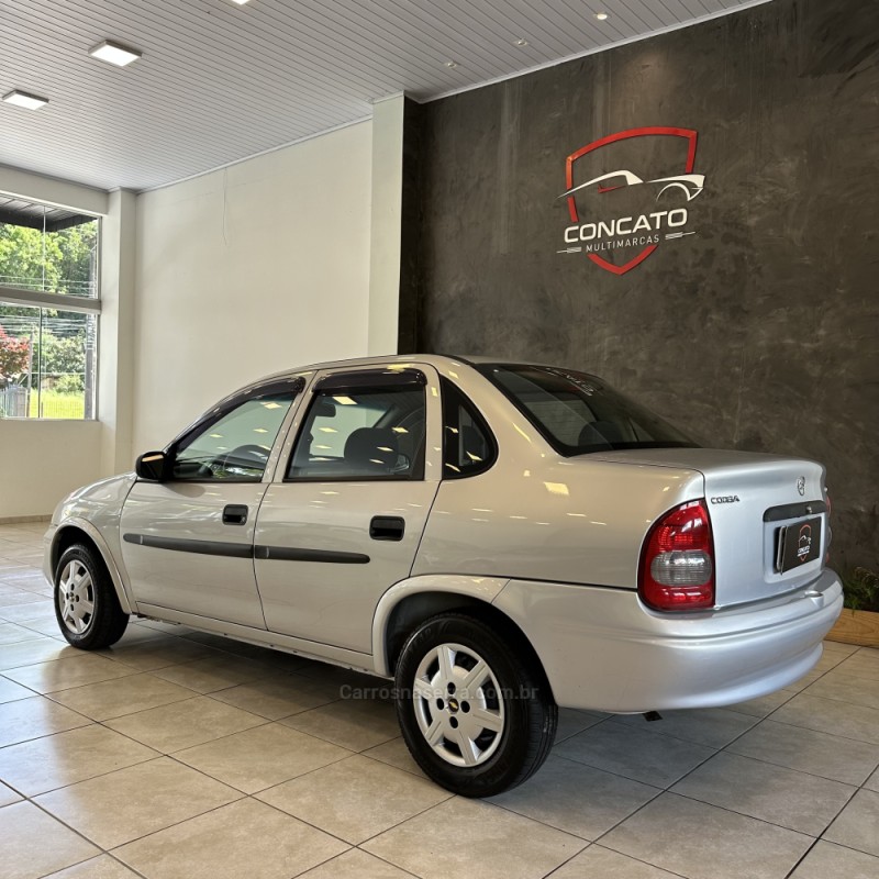 CORSA 1.6 MPFI GL SEDAN 8V GASOLINA 4P MANUAL - 2003 - FARROUPILHA