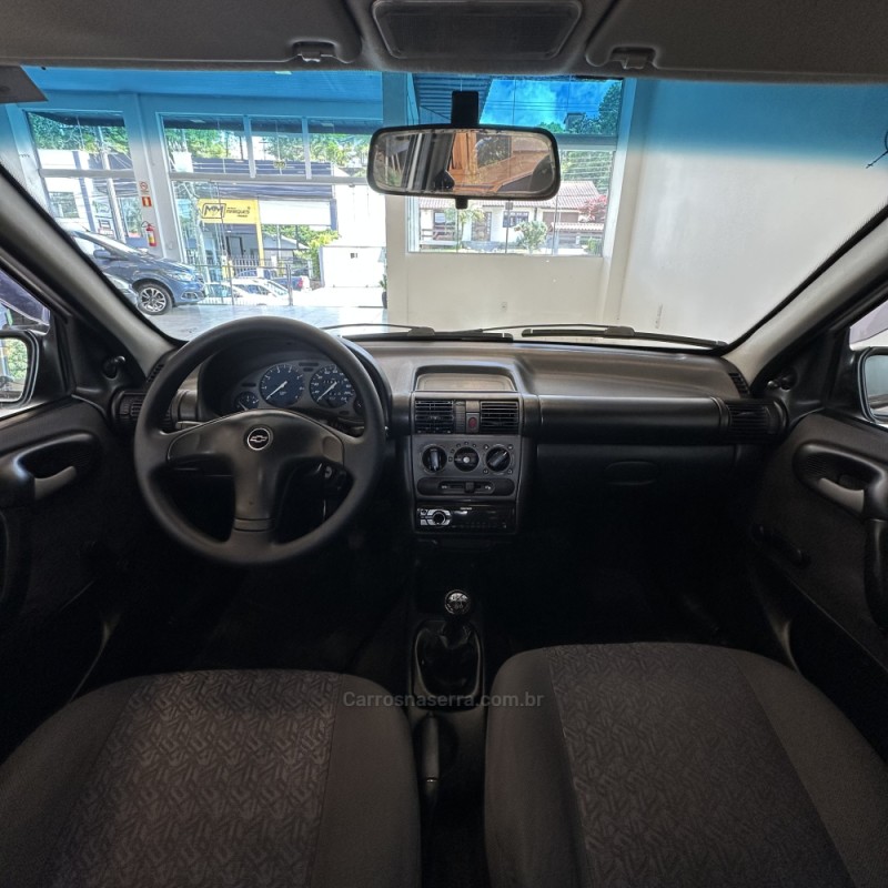 CORSA 1.6 MPFI GL SEDAN 8V GASOLINA 4P MANUAL - 2003 - FARROUPILHA