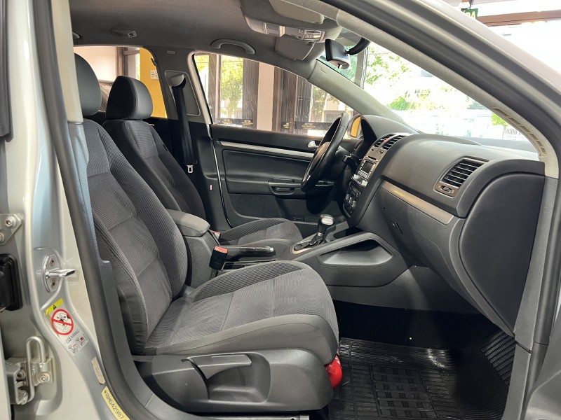 JETTA 2.5 I 20V 170CV GASOLINA 4P TIPTRONIC - 2008 - CAXIAS DO SUL