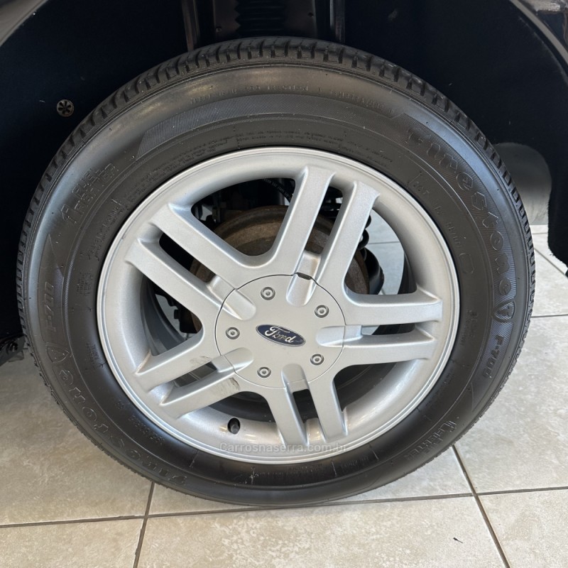 FOCUS 2.0 GLX 16V FLEX 4P MANUAL - 2008 - FARROUPILHA