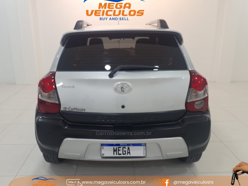 ETIOS CROSS 1.5 16V FLEX 4P MANUAL - 2016 - BENTO GONçALVES