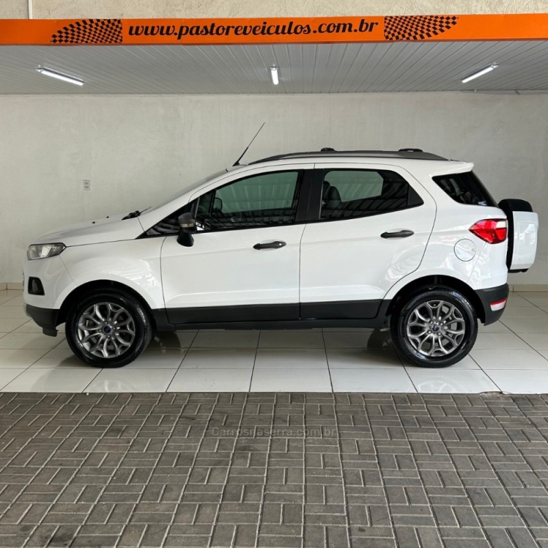 ECOSPORT 1.6 FREESTYLE 16V FLEX 4P AUTOMÁTICO - 2017 - VACARIA