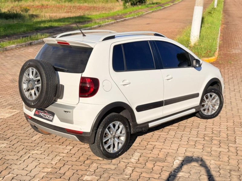 CROSSFOX 1.6 MI FLEX 8V 4P MANUAL - 2013 - CASCA