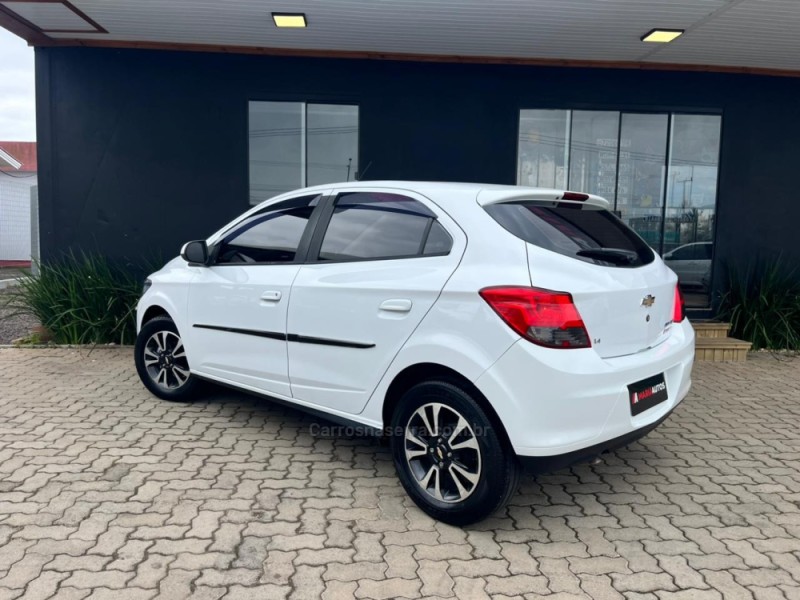 ONIX 1.4 MPFI LTZ 8V FLEX 4P MANUAL - 2015 - TORRES