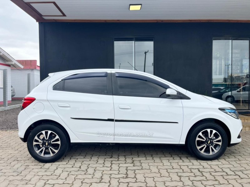 ONIX 1.4 MPFI LTZ 8V FLEX 4P MANUAL - 2015 - TORRES