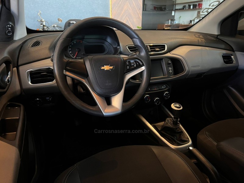 ONIX 1.4 MPFI LT 8V FLEX 4P MANUAL - 2019 - CAMPO BOM