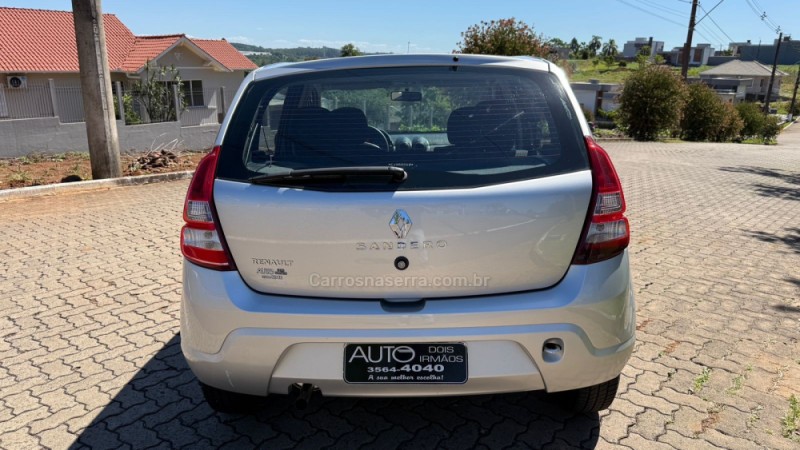 SANDERO 1.0 EXPRESSION 12V FLEX 4P MANUAL - 2012 - DOIS IRMãOS