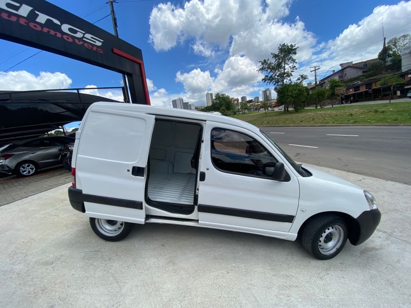 BERLINGO 1.6 BERLINGO FURGÃO 16V FLEX 4P MANUAL - 2019 - CAXIAS DO SUL