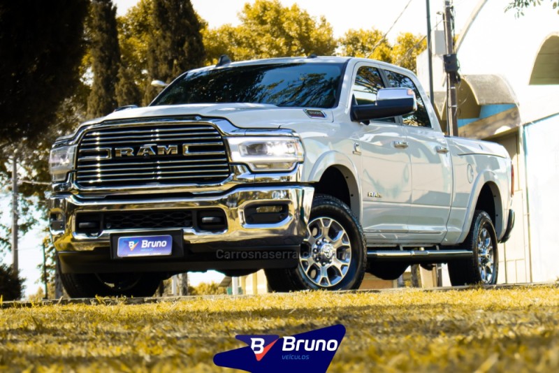 3500 laramie 6.7 cd 4x4 turbo diesel 4p automatico 2022 palmeira das missoes