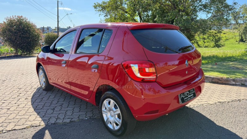 SANDERO 1.0 AUTHENTIQUE 12V FLEX 4P MANUAL - 2017 - DOIS IRMãOS