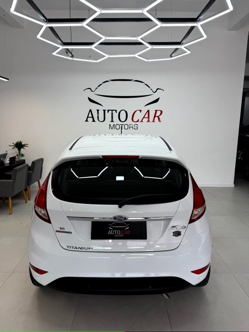 FIESTA 1.6 TITANIUM PLUS HATCH 16V FLEX 4P AUTOMÁTICO - 2016 - CAXIAS DO SUL