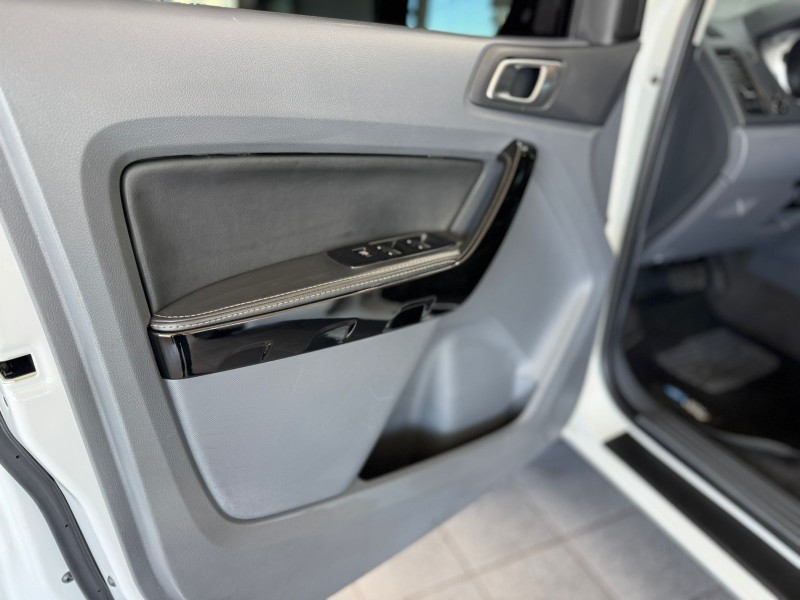 RANGER 3.2 XLT 4X4 CD 20V DIESEL 4P AUTOMÁTICO - 2015 - CAXIAS DO SUL