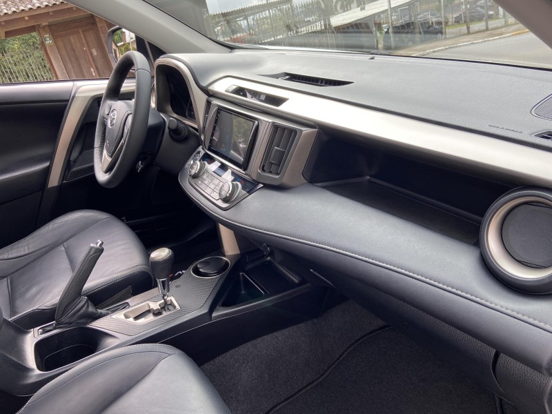 RAV4 2.0 4X2 16V GASOLINA 4P AUTOMÁTICO - 2015 - FARROUPILHA
