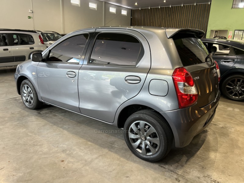 ETIOS 1.3 XS 16V FLEX 4P MANUAL - 2013 - CAXIAS DO SUL